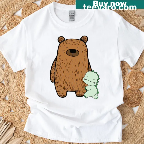 Illustration of a bear hugging a heart on a T-shirt