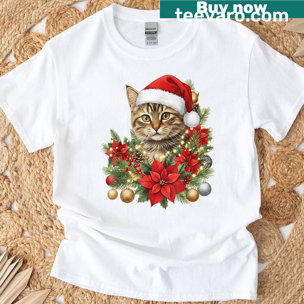 Cute cat in a Santa hat and Christmas flowers on a T-shirt — on a men's t-shirt