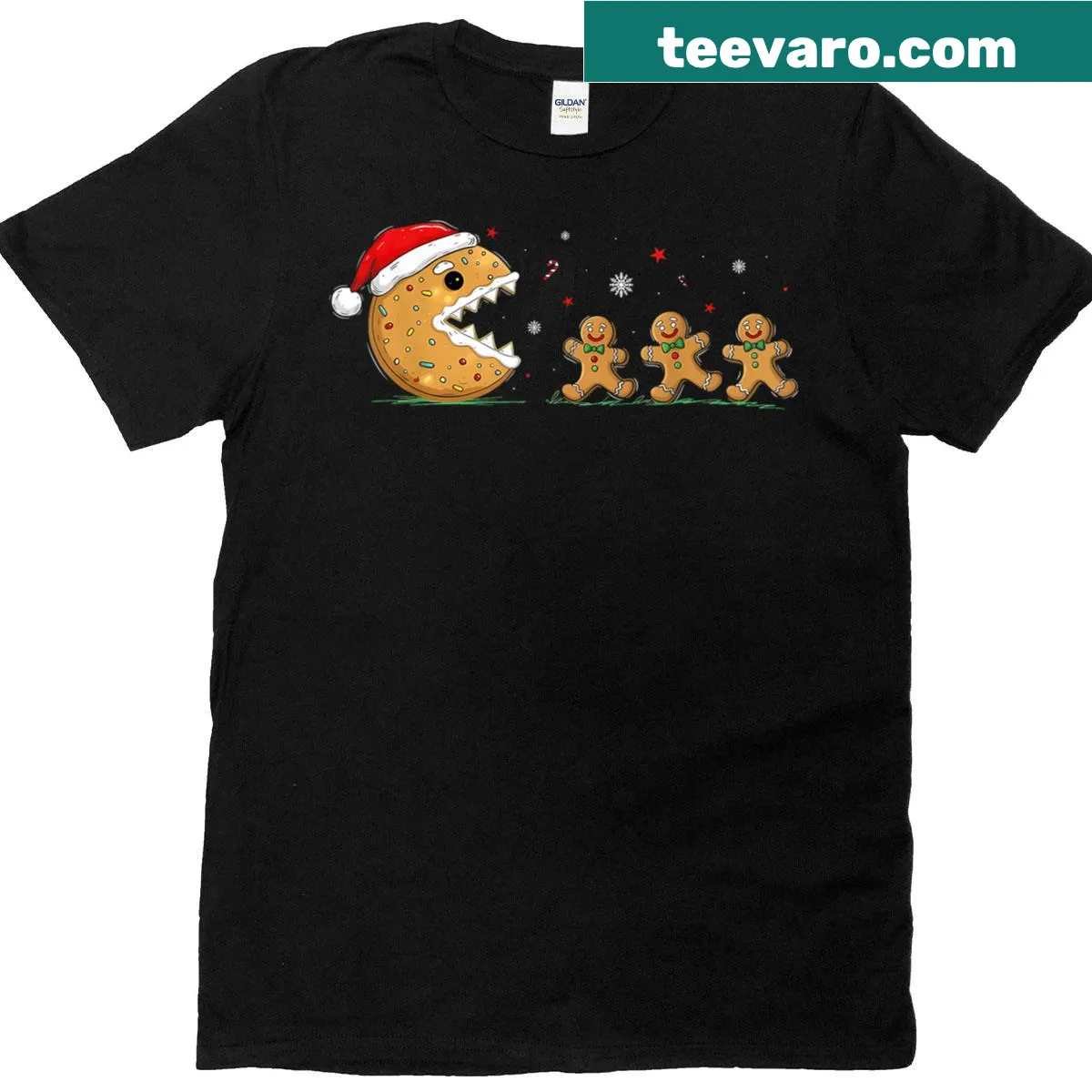 Cartoon gingerbread man in a chef's hat on a Christmas baking shirt — on a men's t-shirt