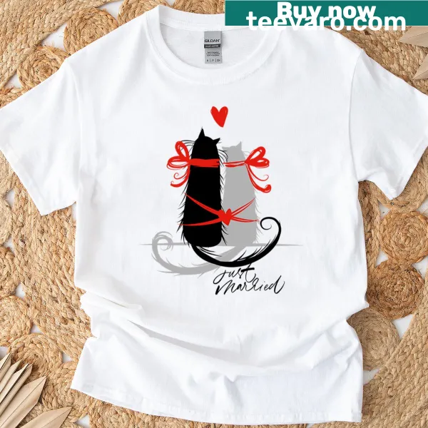 Cute t-shirt featuring two cats in wedding attire