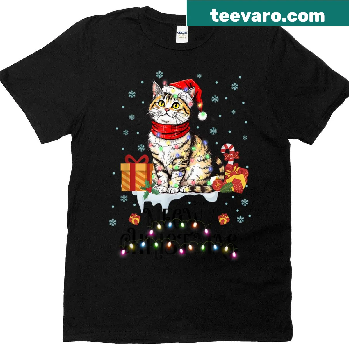 Cute Christmas cat t-shirt with Santa hat and 'Moewy Christmas' text — on a men's t-shirt