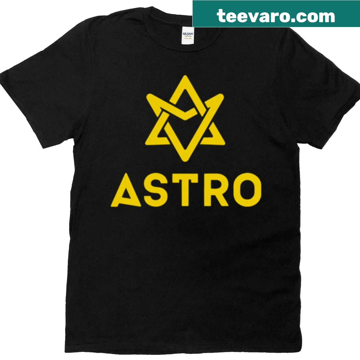 Fitted scoop T-shirt with an Astro aesthetic music logo — on a men's t-shirt