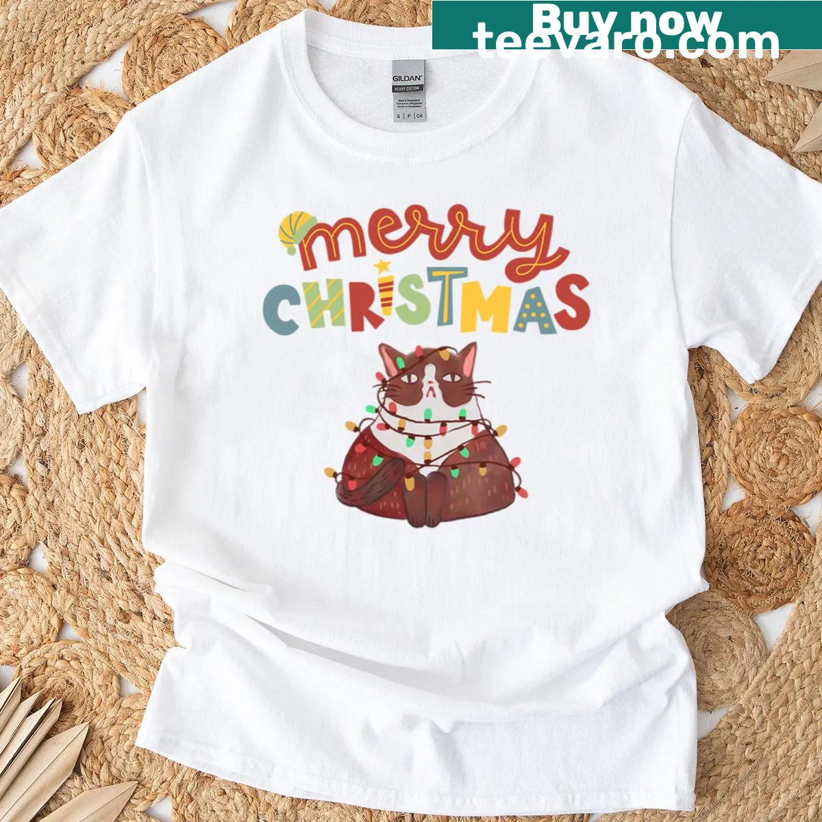Cute Christmas cat design with lights for cat lovers — on a men's t-shirt