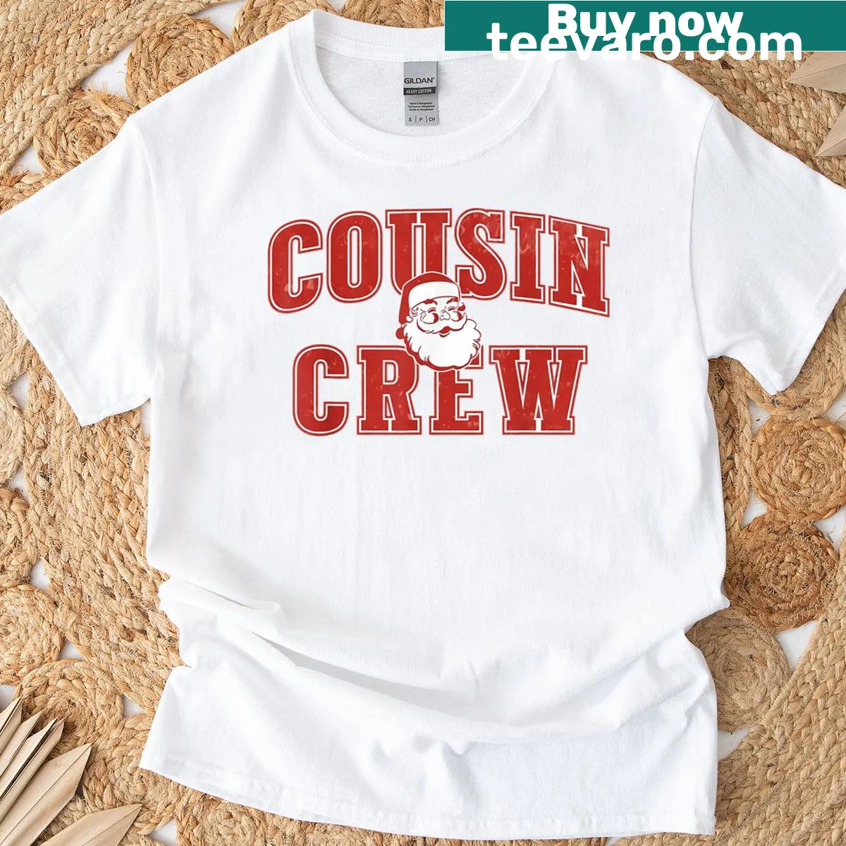 Illustrated Santa Claus on a matching family Christmas t-shirt — on a men's t-shirt