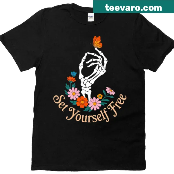T-shirt with the phrase 'Set Yourself Free' for Halloween and Christmas