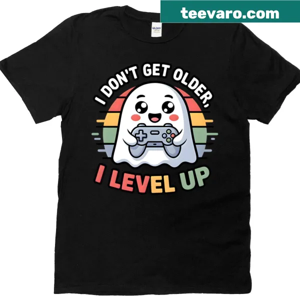 Cute ghost gamer t-shirt with 'I Don't Get Older, I Level Up' text