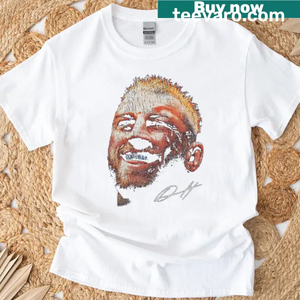 Dan Hooker signature graphic on a men's T-shirt