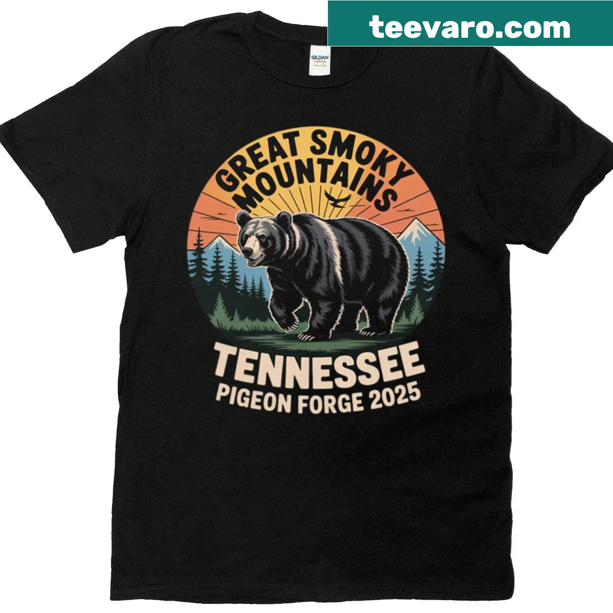 Charming bear illustration representing the Great Smoky Mountains on a t-shirt — on a men's t-shirt