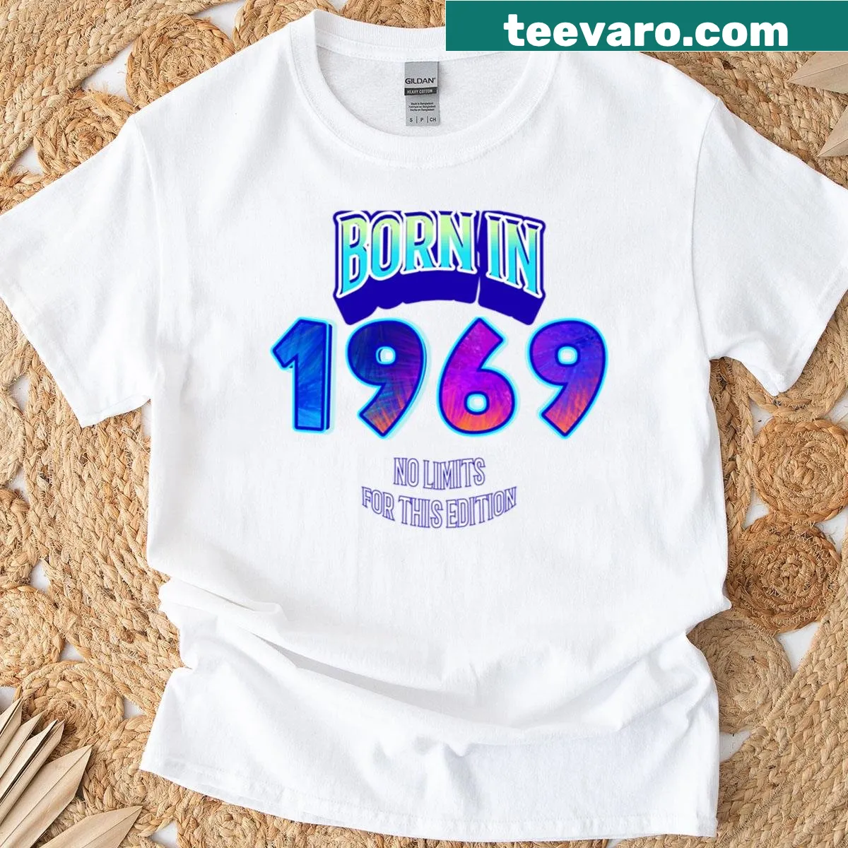 T-shirt celebrating being born in 1969 with the phrase 'No Limits' — on a men's t-shirt