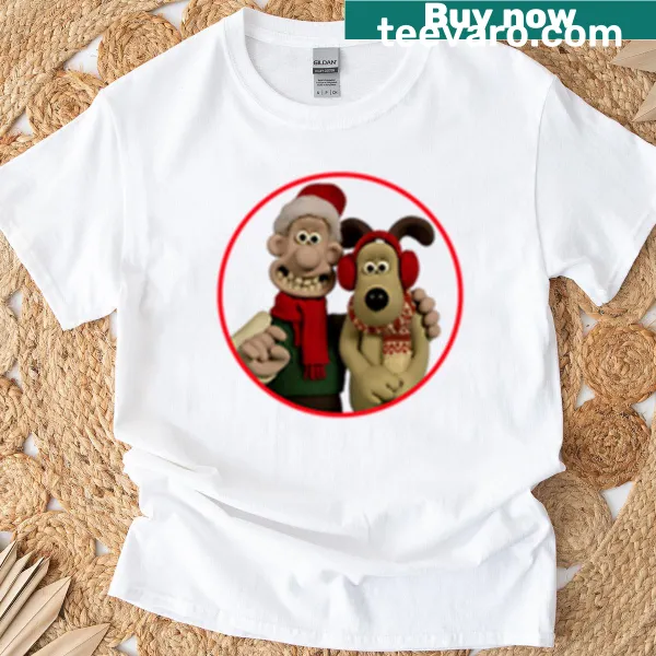 Wallace and Gromit illustrated on a Christmas T-shirt