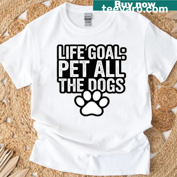 Typography dog lover t-shirt celebrating the love for dogs