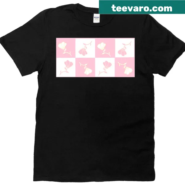T-shirt with checkered pattern and flower graphics
