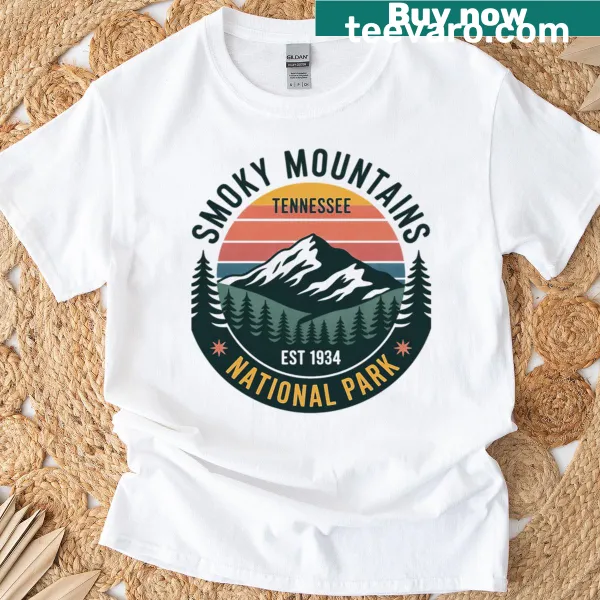 Great Smoky Mountains T-shirt with natural scenery design