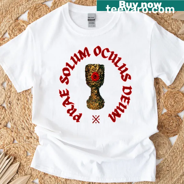 Text-based design with 'Prae Solum Oculus Deum' in stylized font