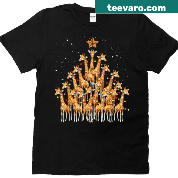 Cute giraffe Christmas T-shirt with tree and holiday lights