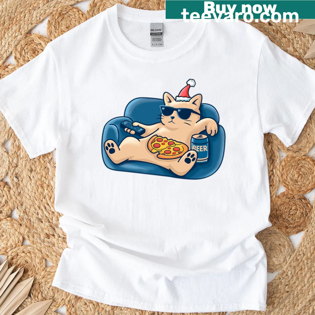 Illustration of a chill cat inspired by The Big Lebowski for Christmas — on a men's t-shirt