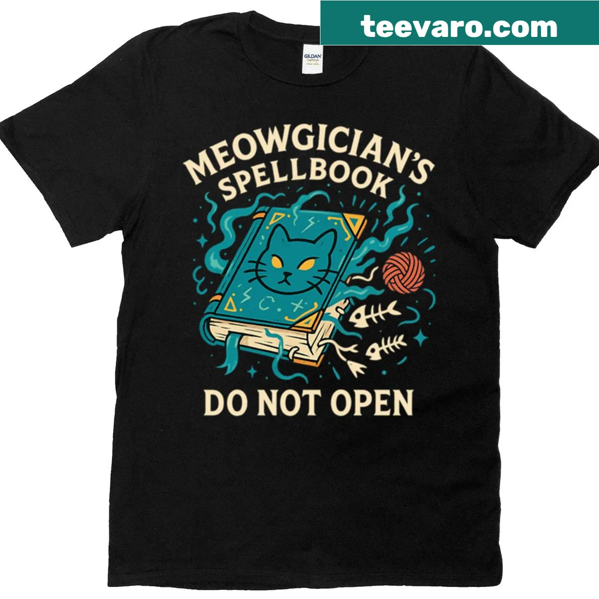 Cartoon cat with a spellbook on a gamer-themed T-shirt — on a men's t-shirt