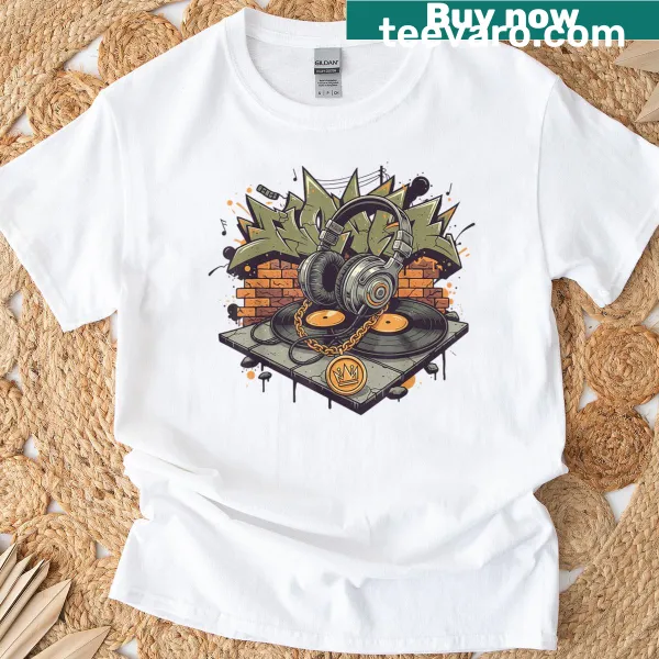 90s retro hip hop graphic t-shirt for music lovers