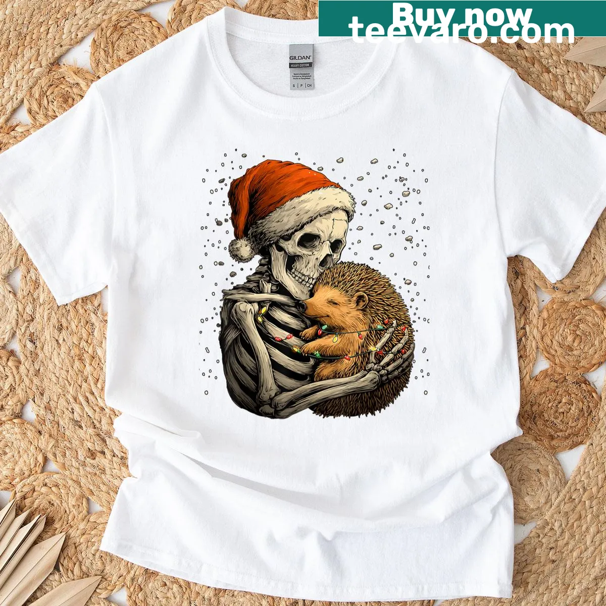 Cute skeleton hugging hedgehog t-shirt with Santa hat for Christmas — on a men's t-shirt