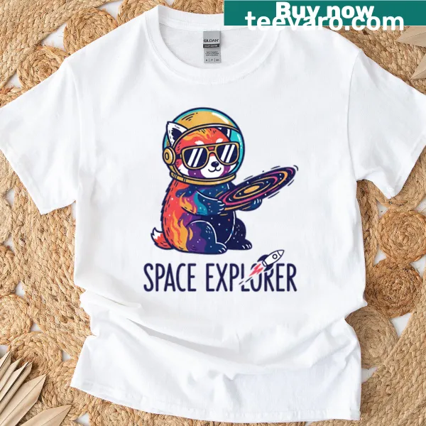 Cartoon red panda astronaut exploring space T-shirt