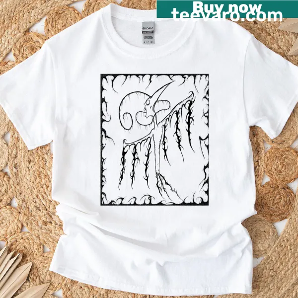 Gothic bat illustration t-shirt featuring a dark, screaming creature