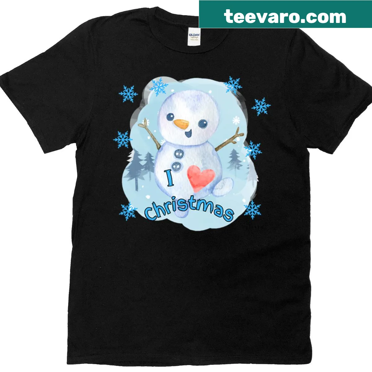 Cute Christmas t-shirt with happy snowman illustration — on a men's t-shirt