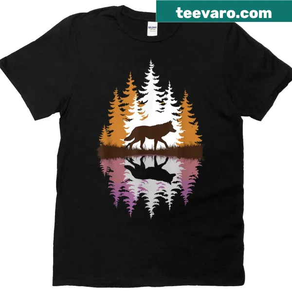 Howling wolf graphic on T-shirt