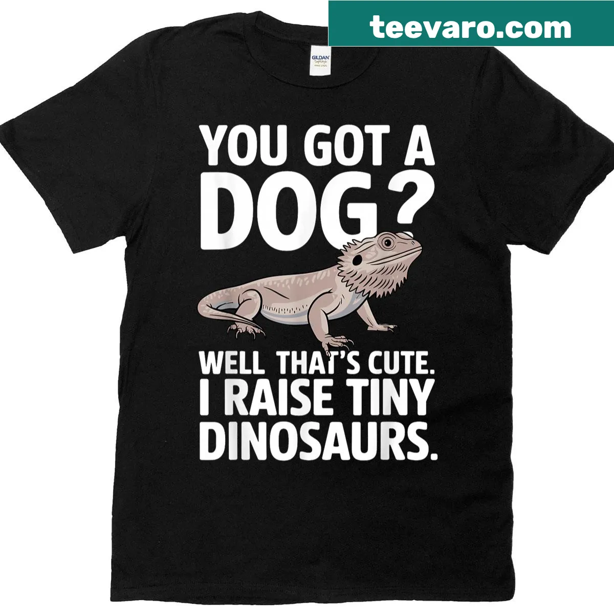 Illustrated bearded dragon graphic for reptile lovers on a t-shirt — on a men's t-shirt