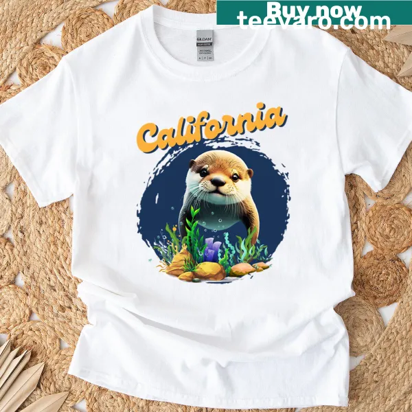 T-shirt with a playful sea otter design