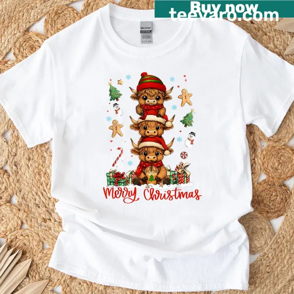 Cute Highland cows Christmas design T-shirt