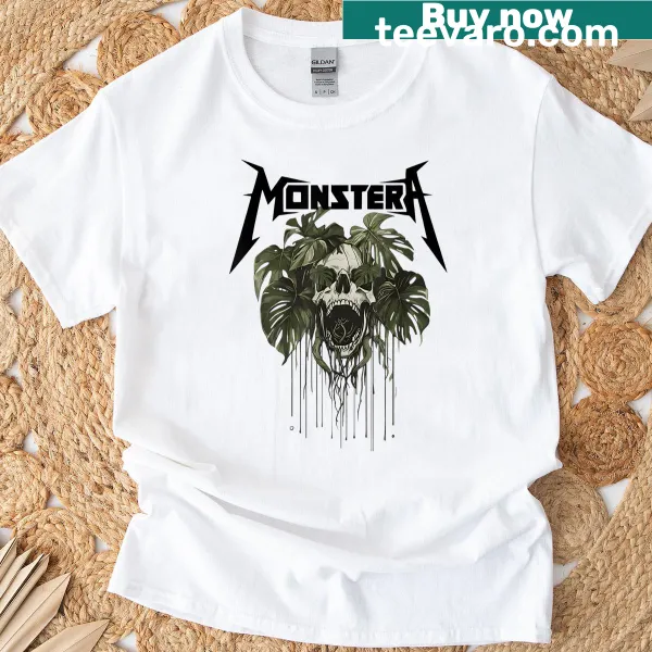 Funny skull and monstera graphic t-shirt for plant lovers