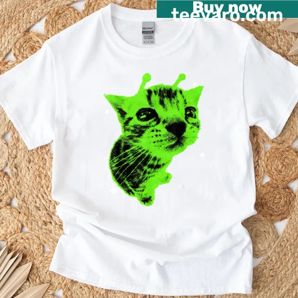 Vintage space-themed T-shirt with alien cat meme design.